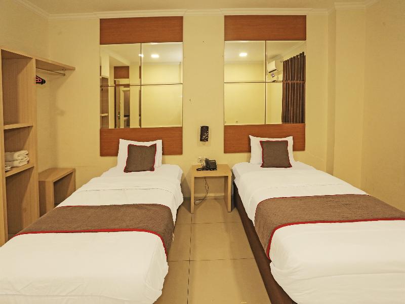 Super Oyo Townhouse Oak Hotel Fiducia Serpong image
