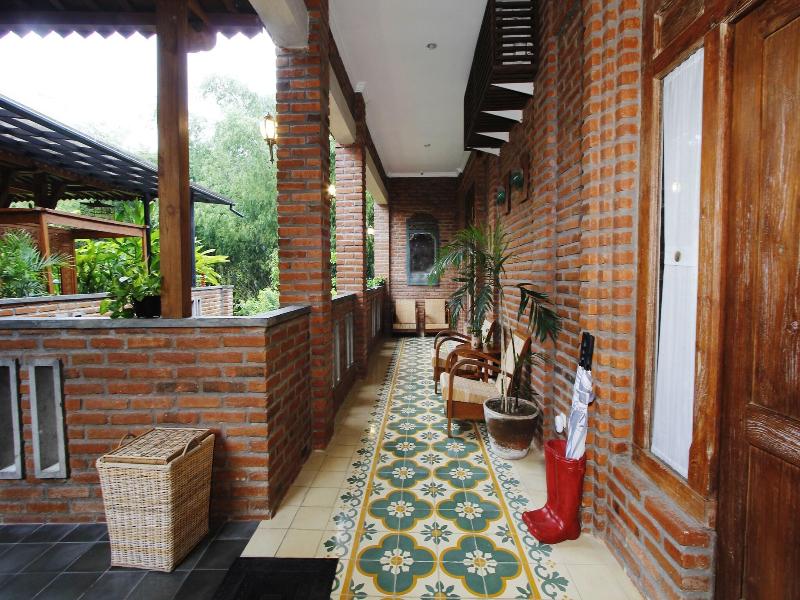 Joglo Mandapa Boutique Hotel & Resto image