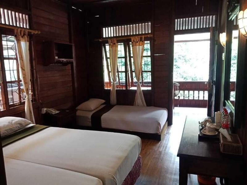Green Valley Resort Bandungan image
