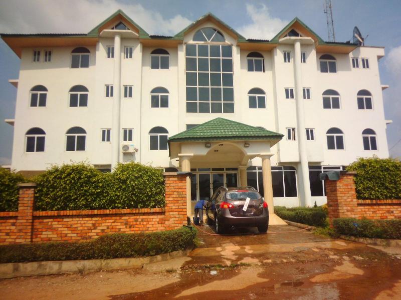 Wadoma Royale Hotel image