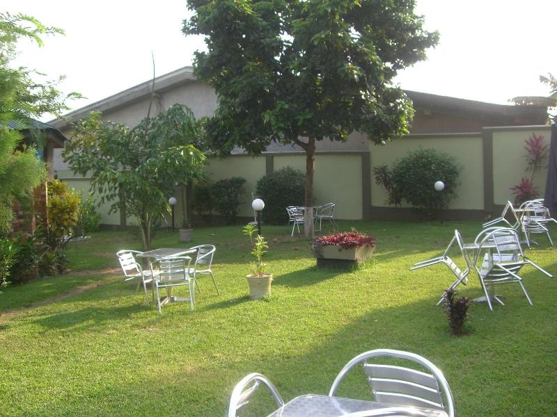 Wadoma Royale Hotel image