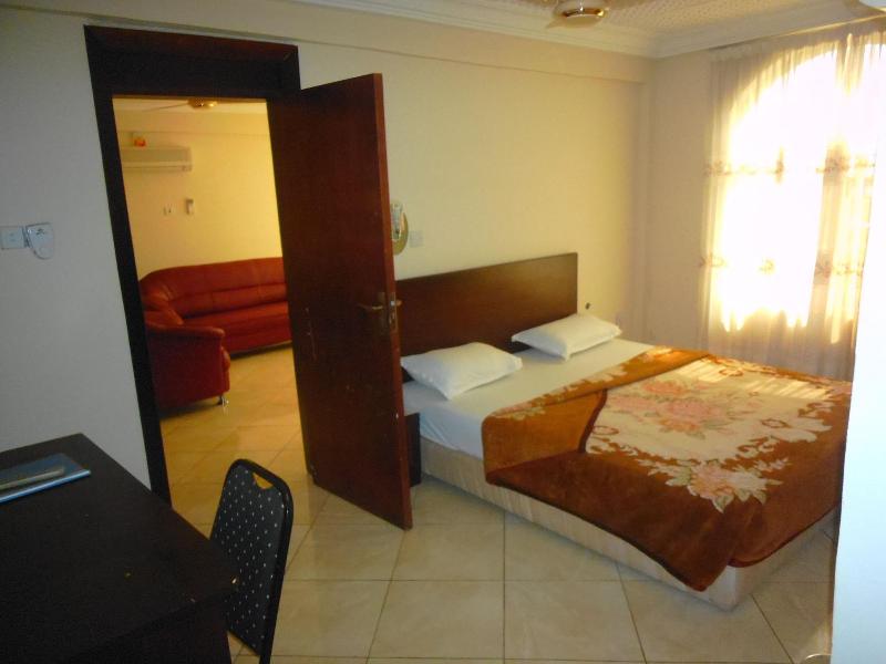 Wadoma Royale Hotel image