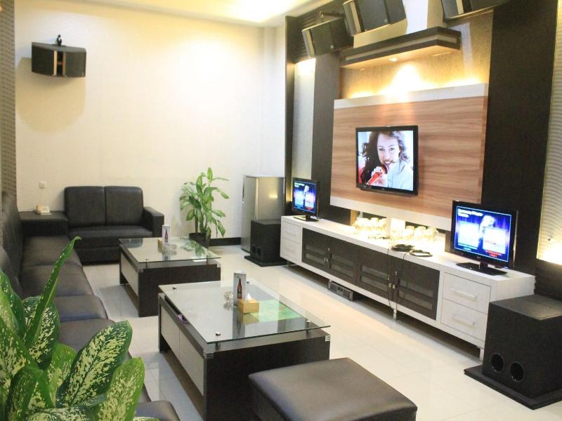 Hotel Harmony In Pontianak image
