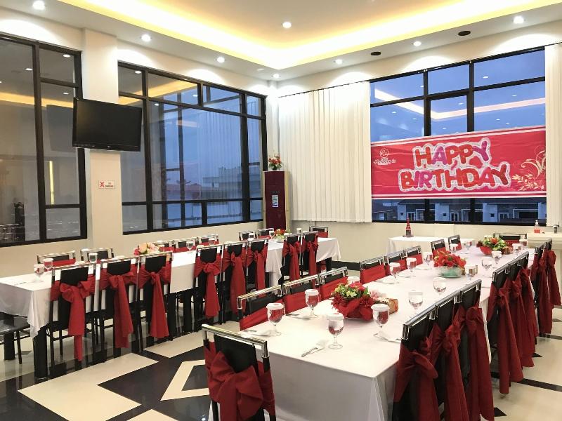 Hotel Harmony In Pontianak image