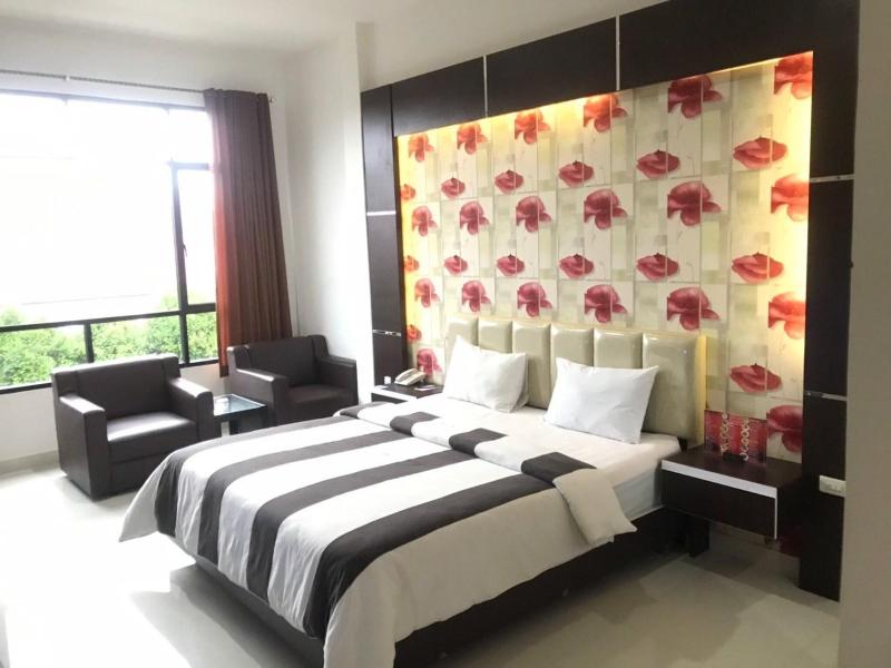 Hotel Harmony In Pontianak image