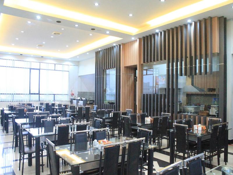 Hotel Harmony In Pontianak image