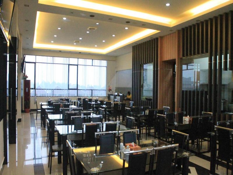 Hotel Harmony In Pontianak image