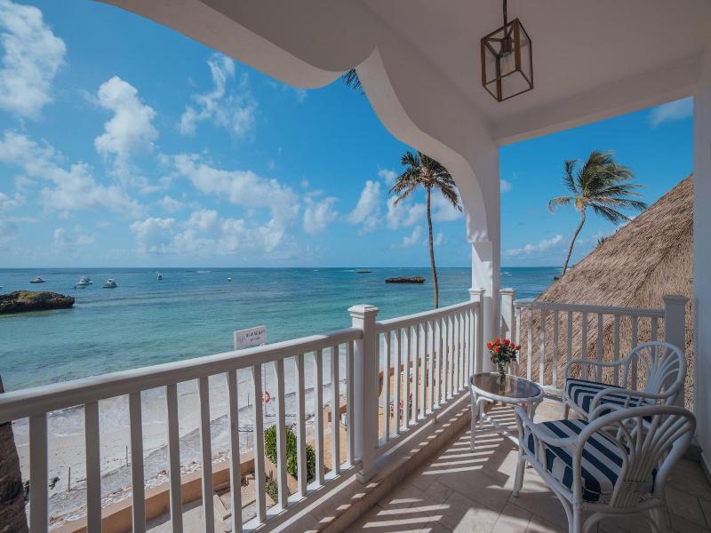 Hemingways Watamu image
