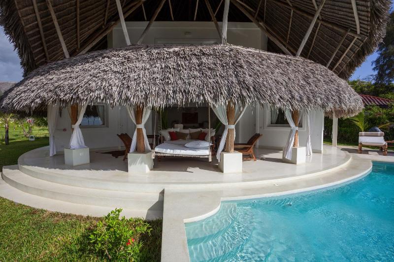 Leopard Point Luxury Beach Resort & Spa image