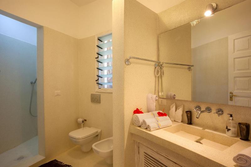 Leopard Point Luxury Beach Resort & Spa image
