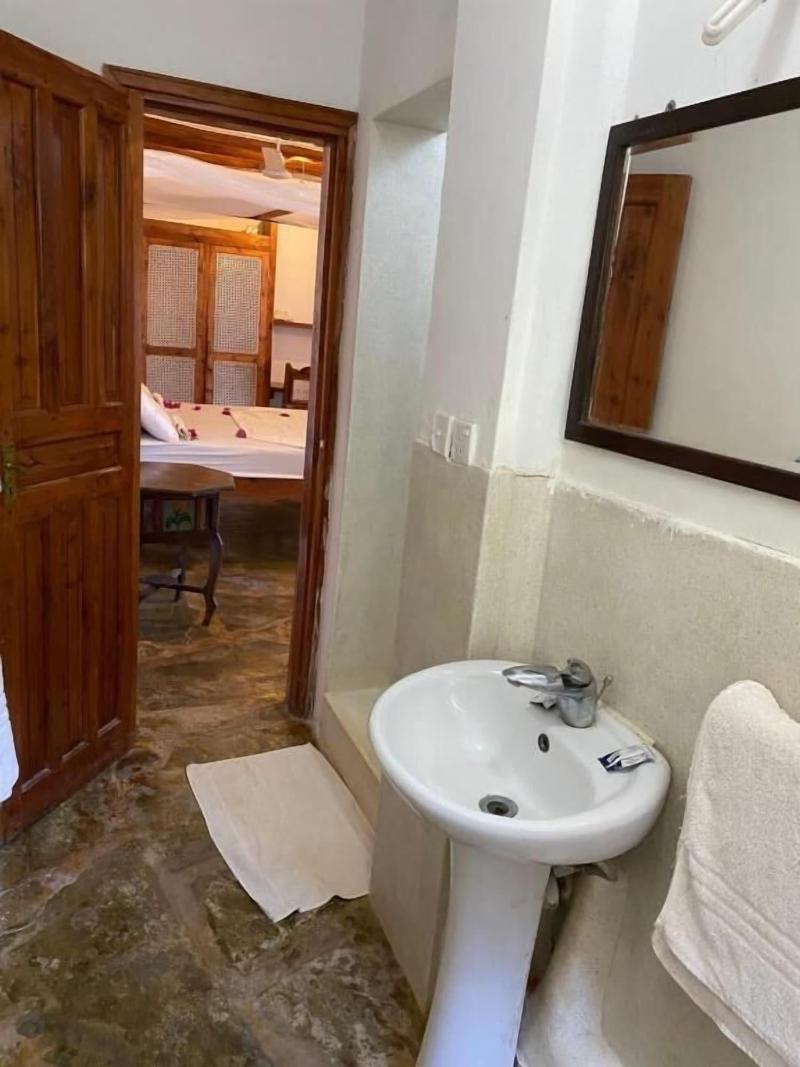 Silver Rock Hotel image