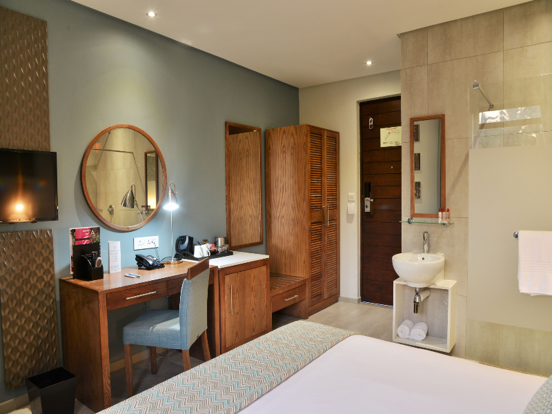 Cresta Maun image