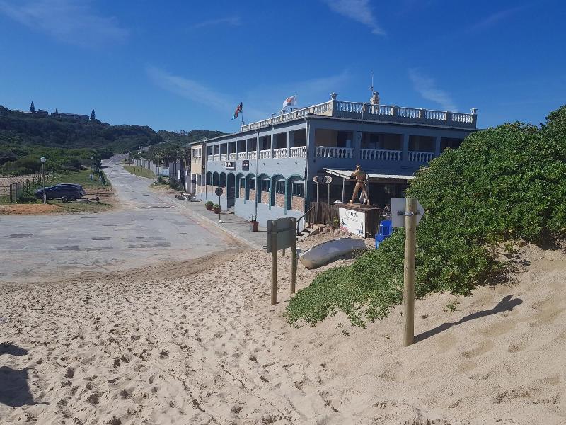 Pili Pili Beach Cabanas