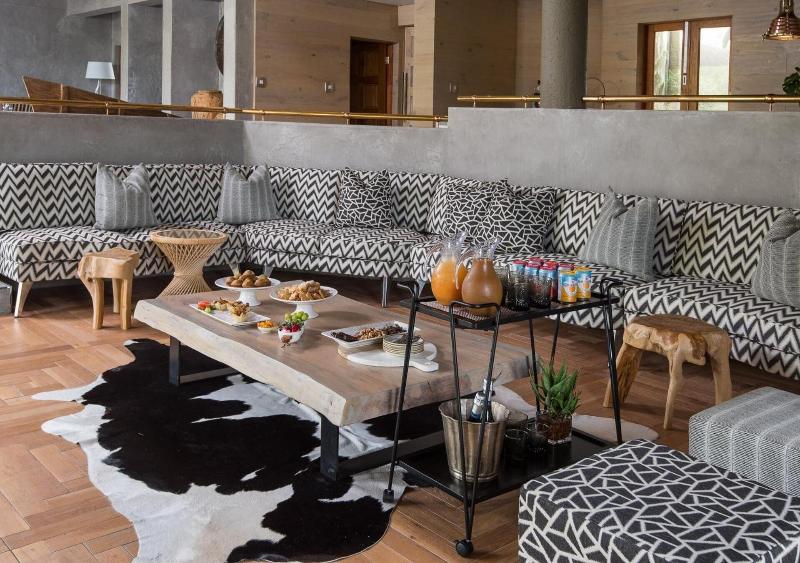 Lush Private Lodge image