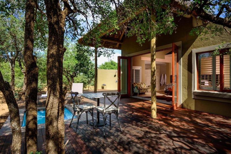 Lush Private Lodge image