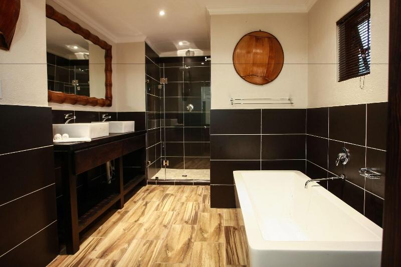 Woodlands Guest House Hazyview image