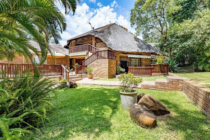 Woodlands Guest House Hazyview image