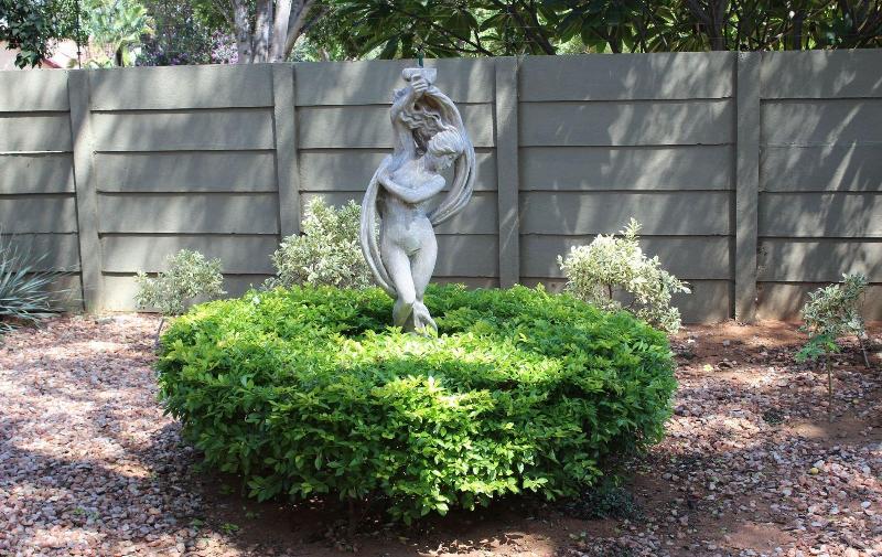 Four Seasons Guesthouses - Image 2