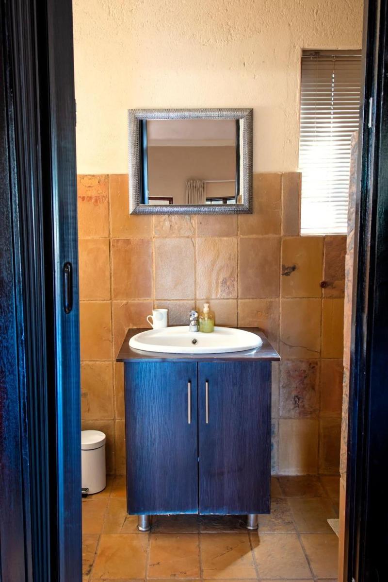 Four Seasons Guesthouses image