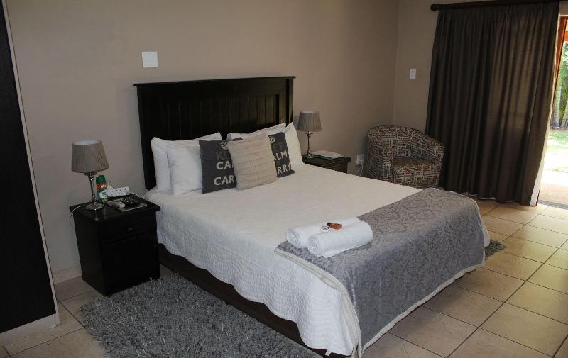 Four Seasons Guesthouses - Image 5