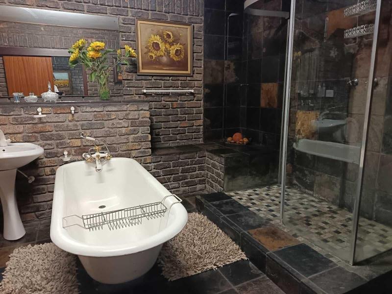 Royal Game Guest House image