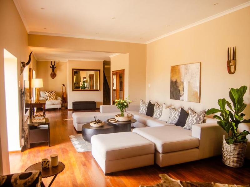 Ikhaya Safari Lodge image