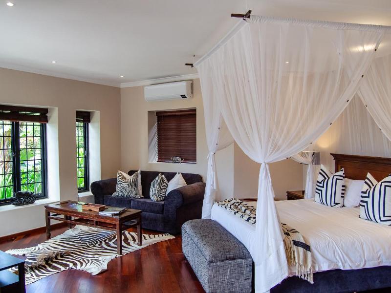 Ikhaya Safari Lodge image