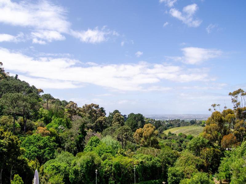 Ikhaya Safari Lodge image