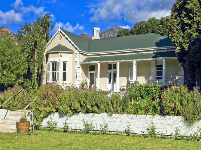 Montagu Vines Guest House