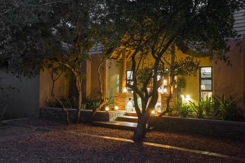 Moya Safari Villa image
