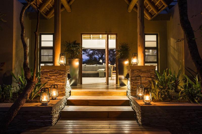 Moya Safari Villa image