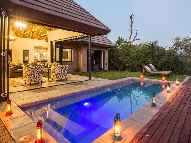 Moya Safari Villa image