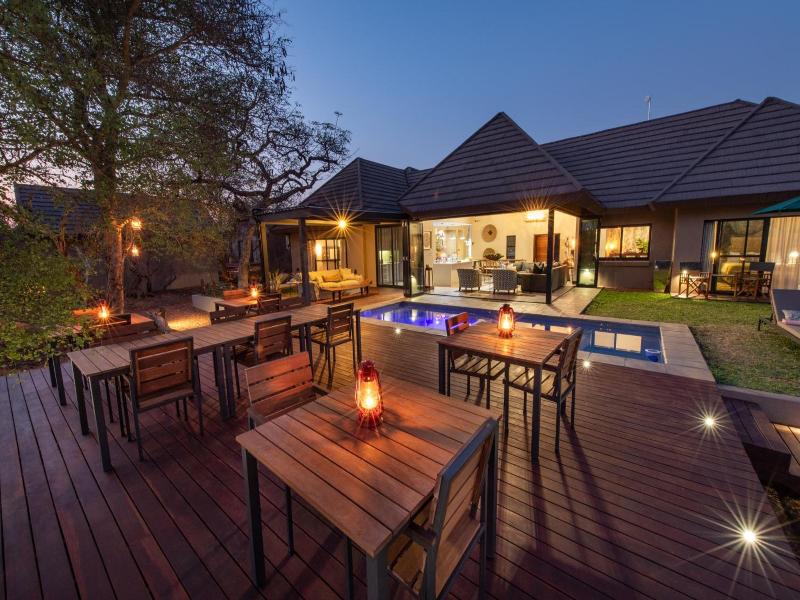Moya Safari Villa image