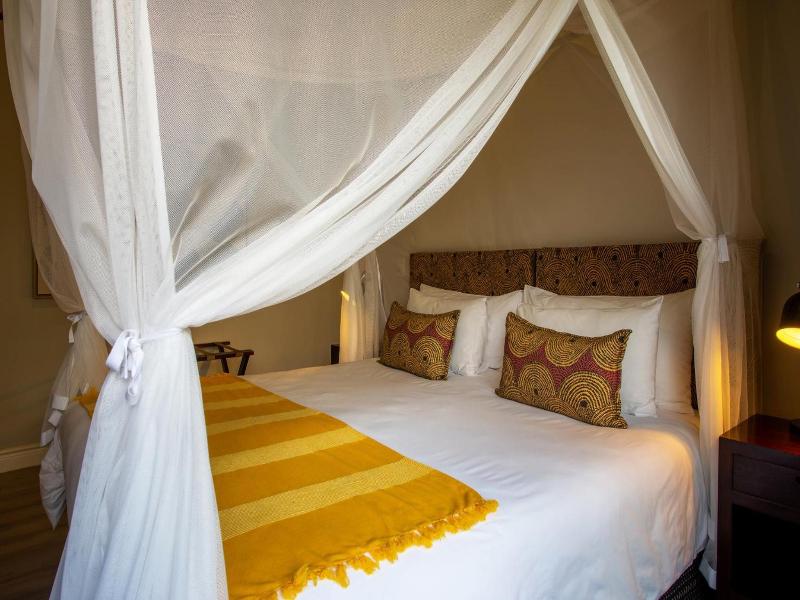 Moya Safari Villa image