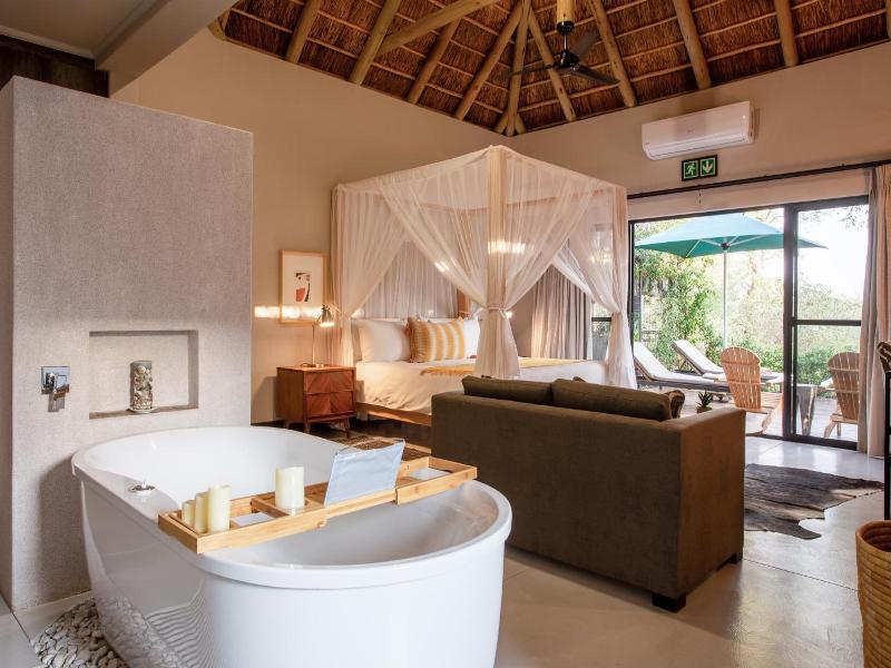 Moya Safari Villa image