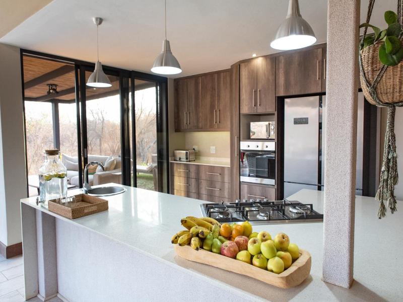 Moya Safari Villa image