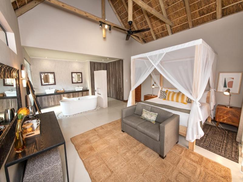 Moya Safari Villa image