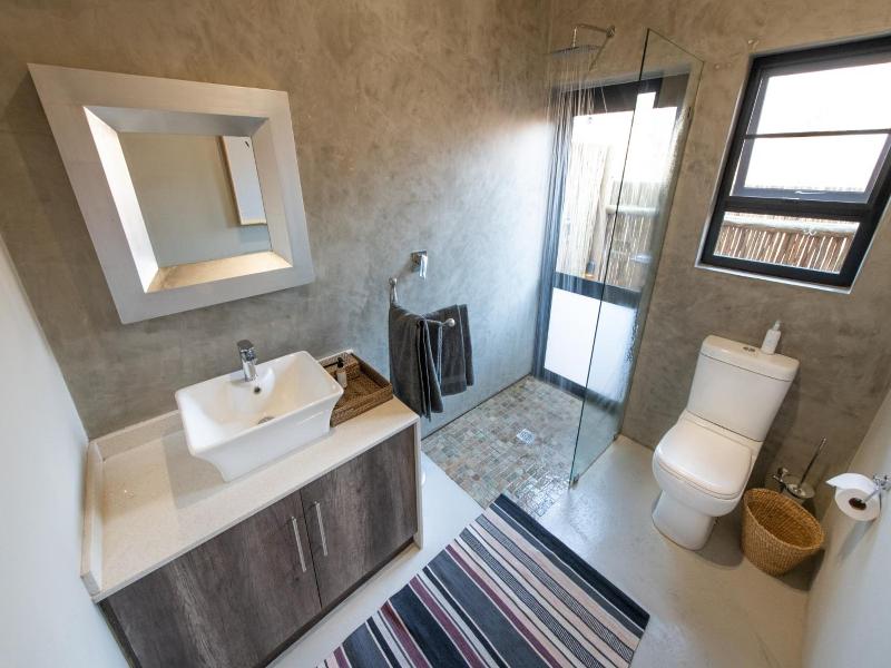 Moya Safari Villa image