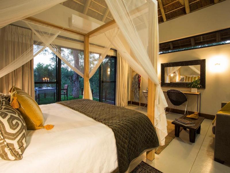Moya Safari Villa image