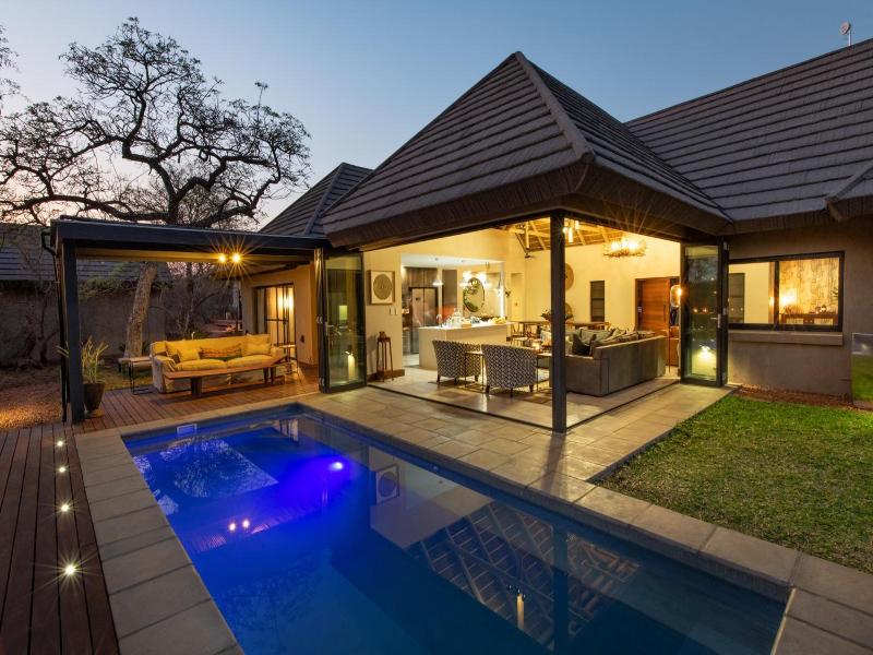 Moya Safari Villa image