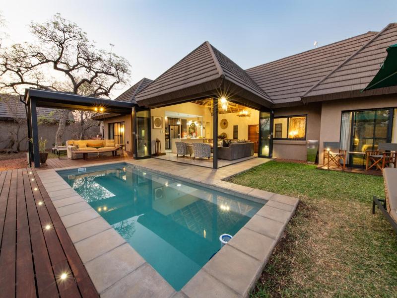 Moya Safari Villa image