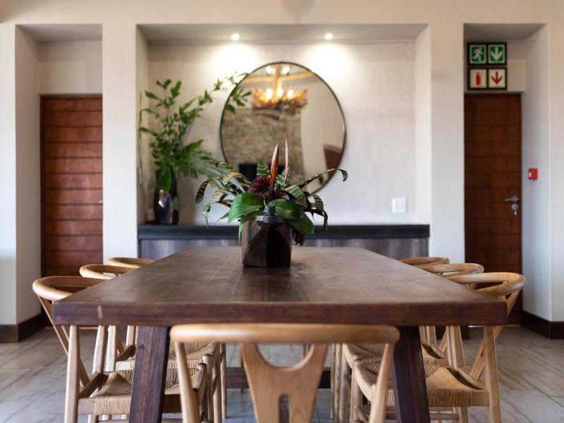 Moya Safari Villa image