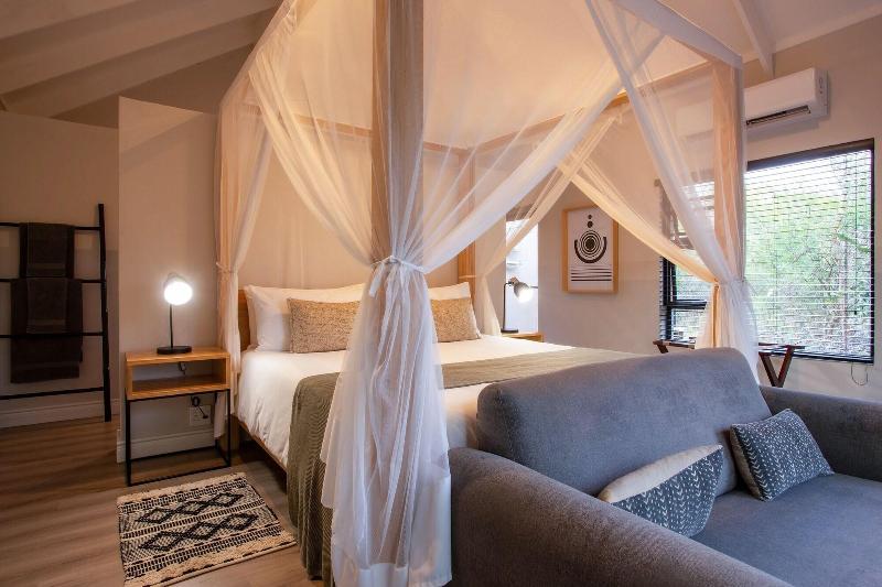Moya Safari Villa image