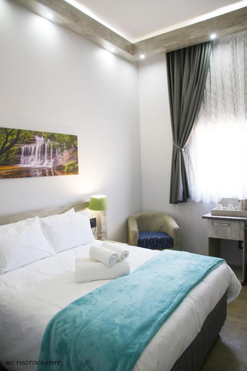 King's Gate Hotel Rustenburg image