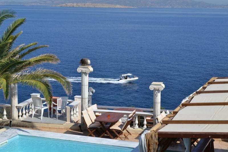 Mistral Apartments Aegina image