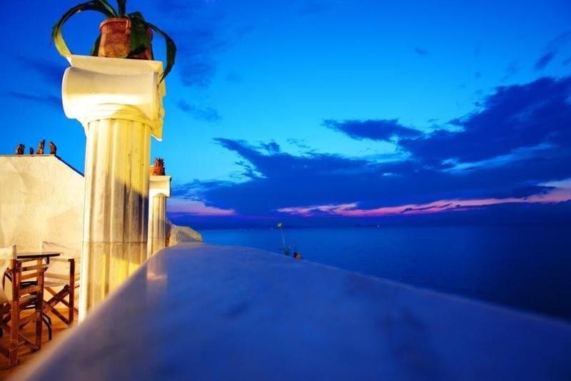 Mistral Apartments Aegina image