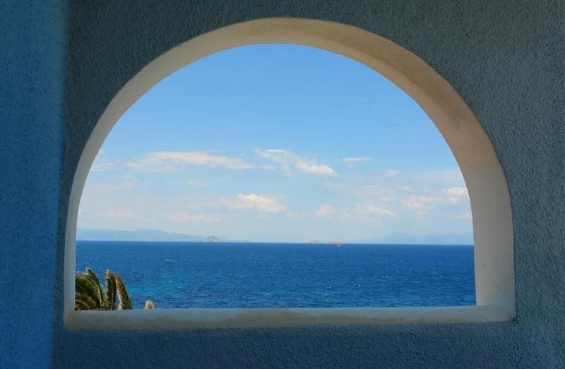 Mistral Apartments Aegina image