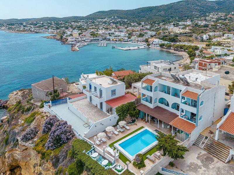 Mistral Apartments Aegina image