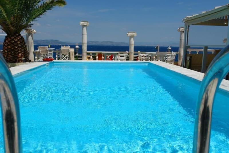 Mistral Apartments Aegina image