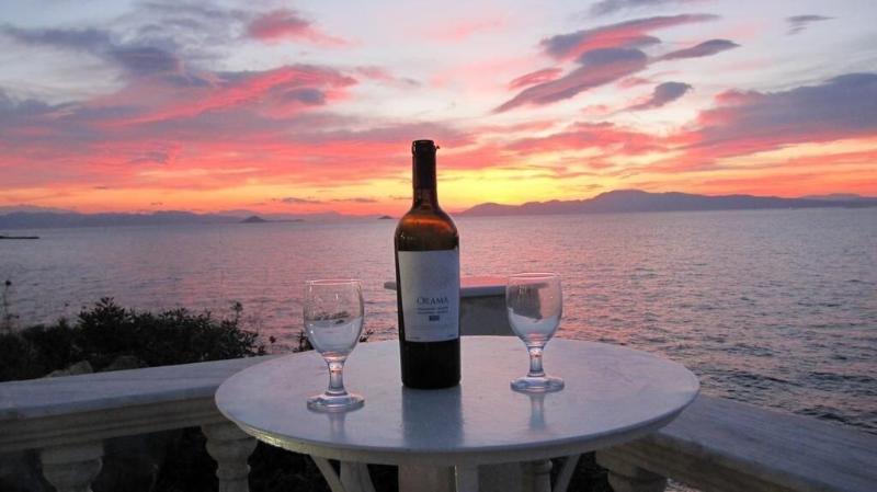 Mistral Apartments Aegina image